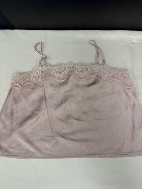 A New Day Pale Pink Delicate Lace Trim Pink Camisole size medium new top